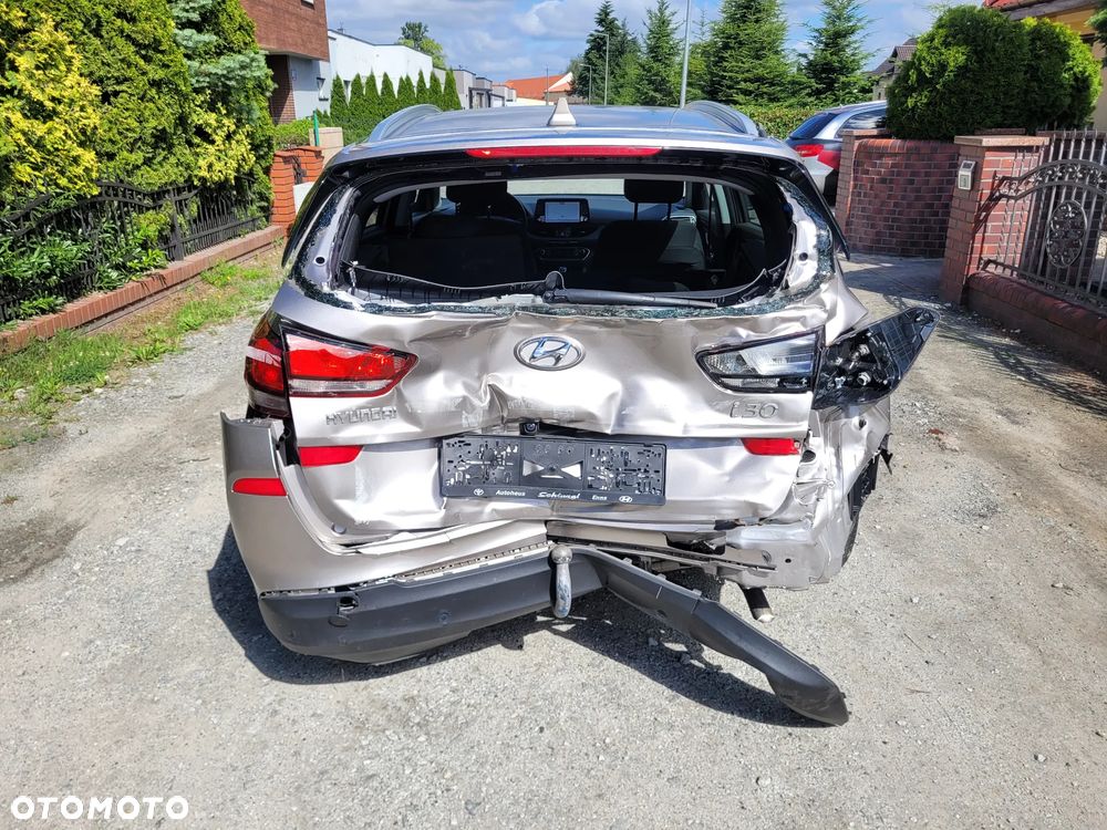 Hyundai i30 1.5 Intro - 5