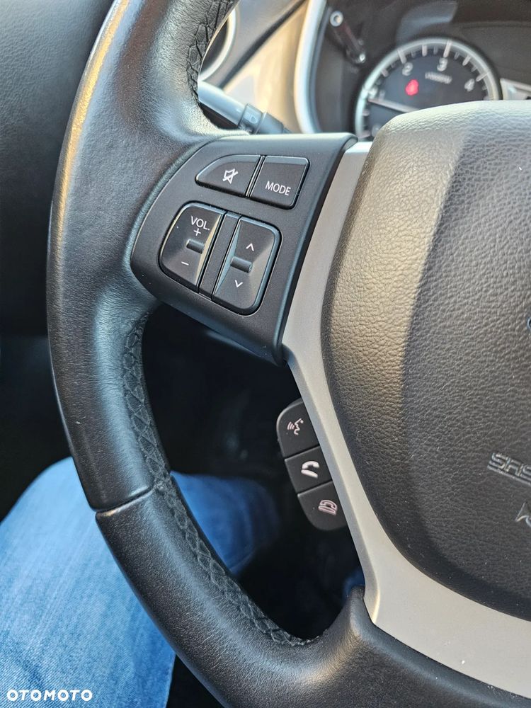 Suzuki Vitara 1.6 DDiS (4x4) Allgrip Comfort+ - 28