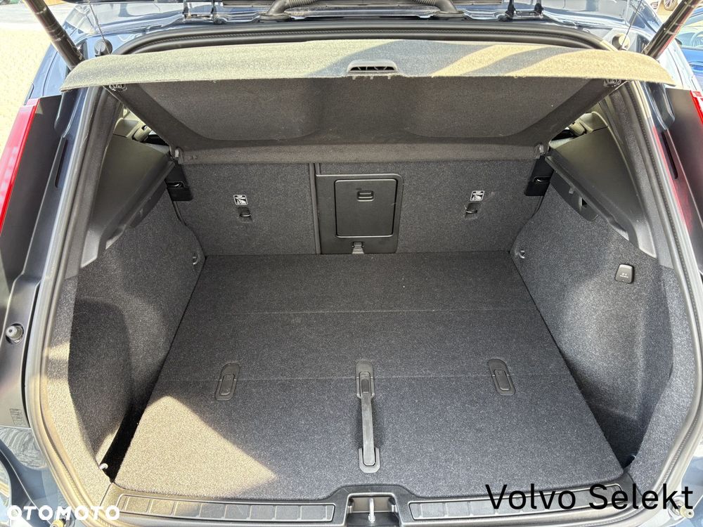 Volvo XC 40 - 26