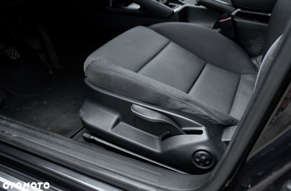 Audi A3 Sportback 2.0 TDI DPF S line Sportpaket - 17