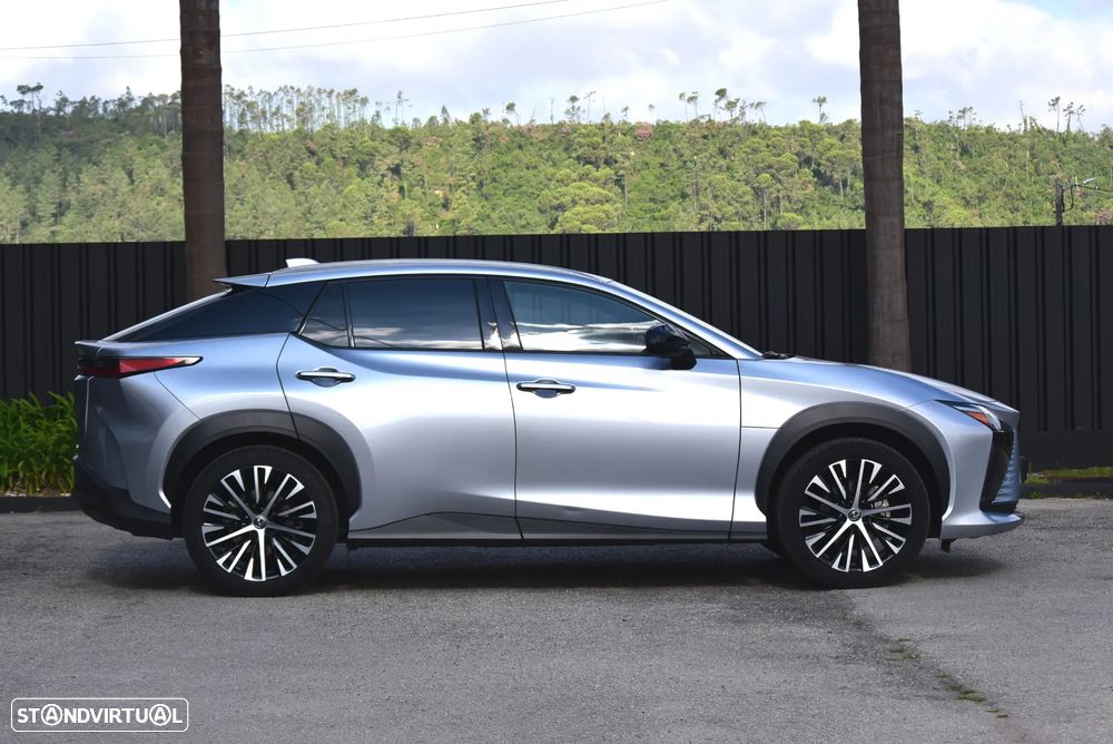 Lexus RZ 300e Premium - 6