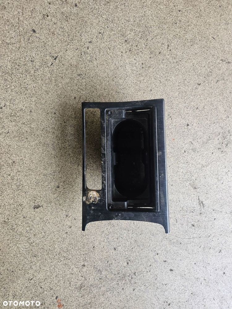 Uchwyt na kubek cup holder GS1D-64361 Mazda 6 GH - 2