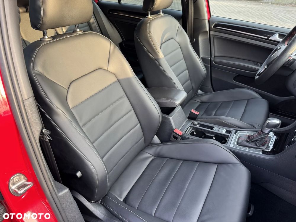 Volkswagen Golf R 4Motion BlueMotion Technology DSG - 9