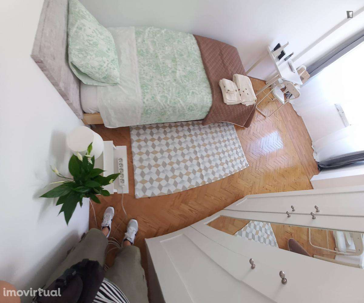 Quarto - localizado em Alcântara Lisbon - Grande imagem: 4/25