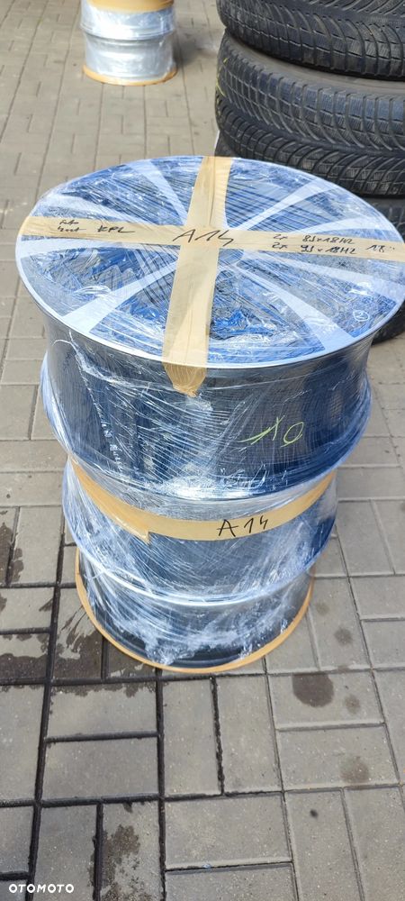 FELGI ALUMINIOWE STOPNIOWANE 5x112 2x8J18 CALI ET 43 2134013700 fi 66,6 2x9Jx18 CALI ET 52,5 2134015300 KOMPLET - 23