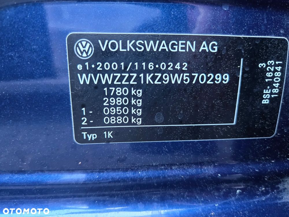 Volkswagen Golf 1.6 Team - 28