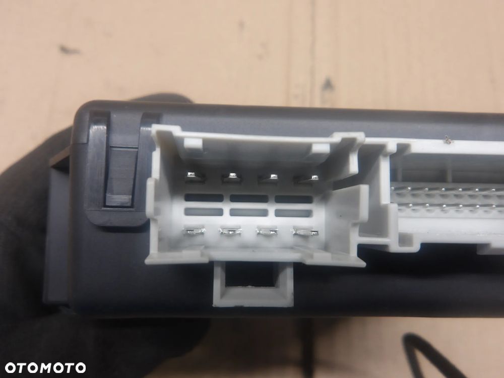 OPEL ANTARA 2.2D 06-10 MODUŁ KOMFORTU 22787940 - 4