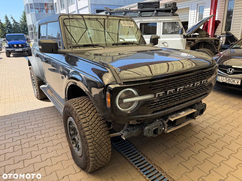 Ford Bronco - 31
