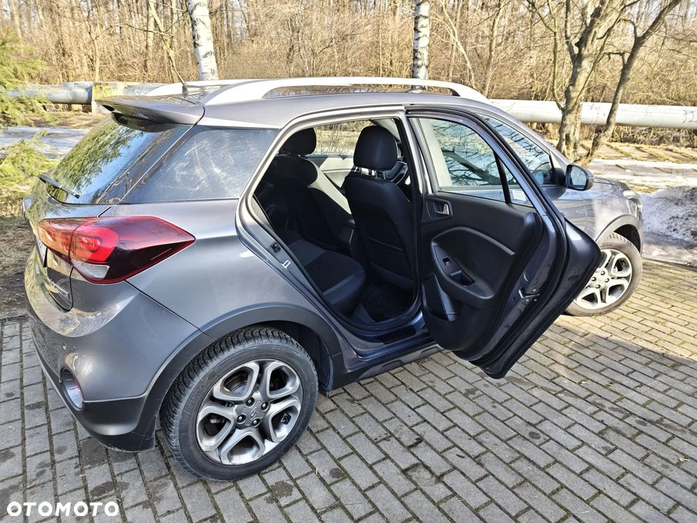 Hyundai i20 1.4 Premium - 19