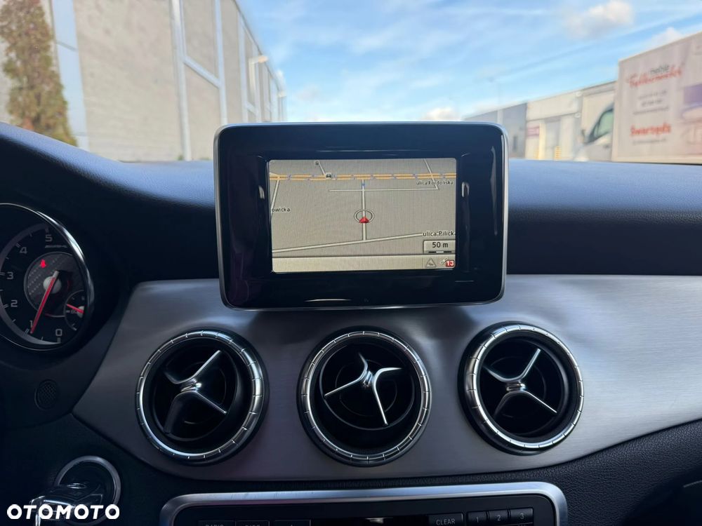 Mercedes-Benz CLA 45 AMG 4-Matic - 25
