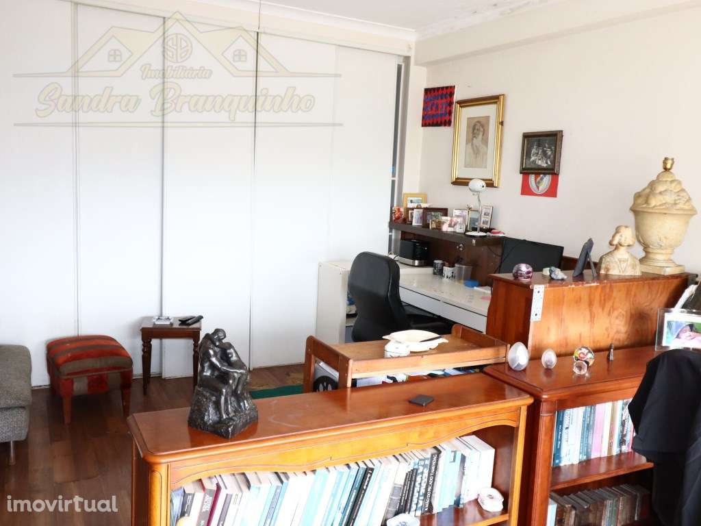 Moradia T3 com Logradouro e Garagem - Grande imagem: 2/36