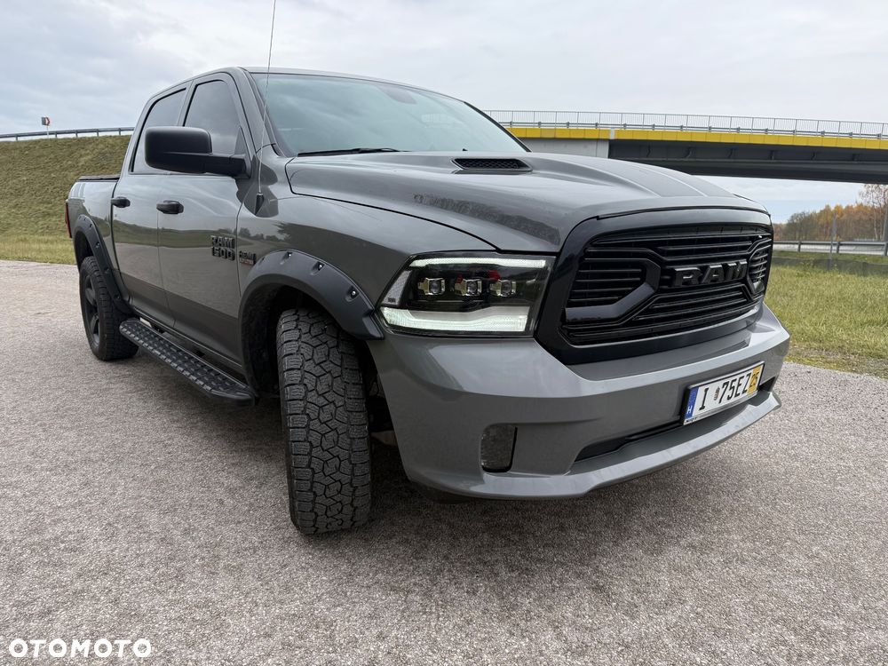 Dodge RAM 1500 5.7 4x4 - 11