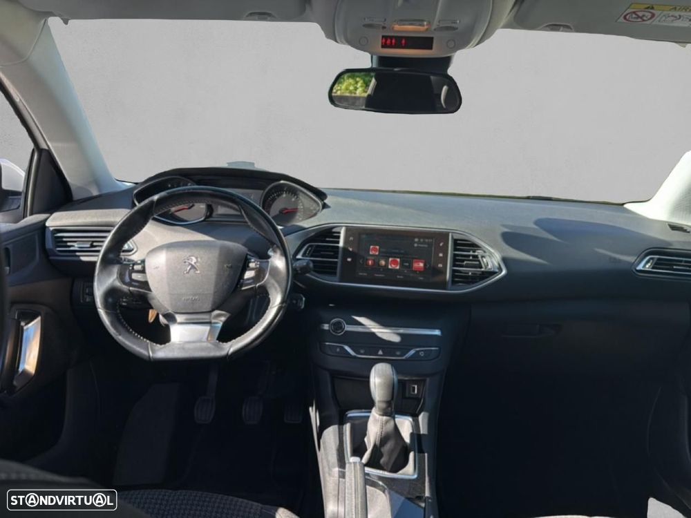 Peugeot 308 - 11
