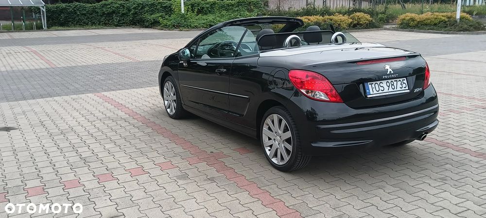 Peugeot 207 CC - 12