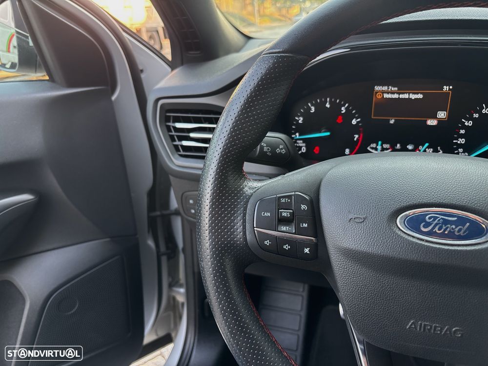 Ford Focus 1.0 EcoBoost MHEV ST-Line - 21