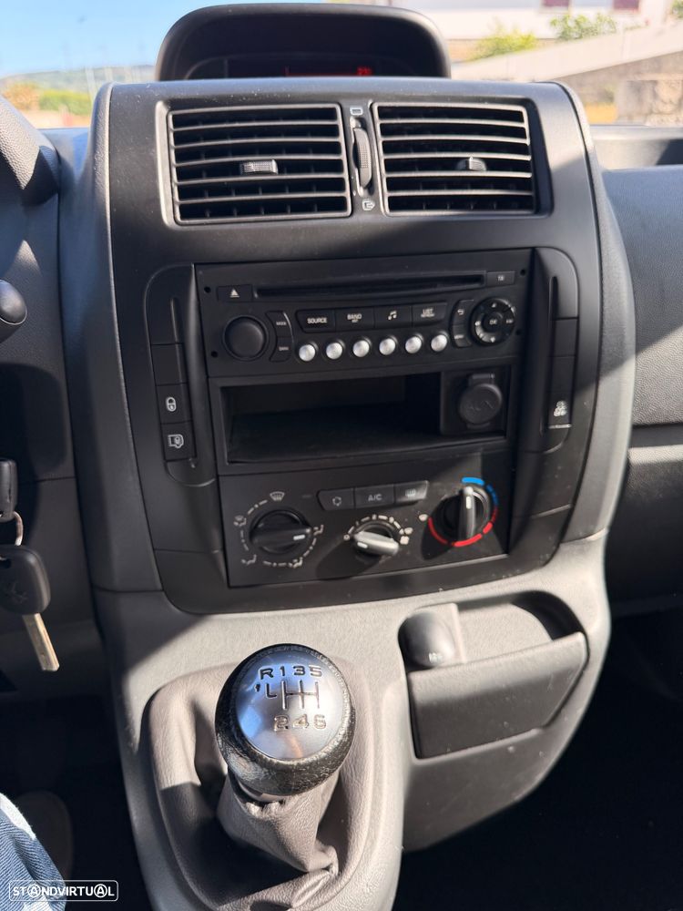 Peugeot Expert - 10