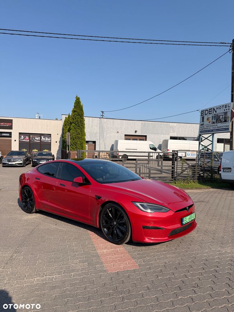 Tesla Model S - 11