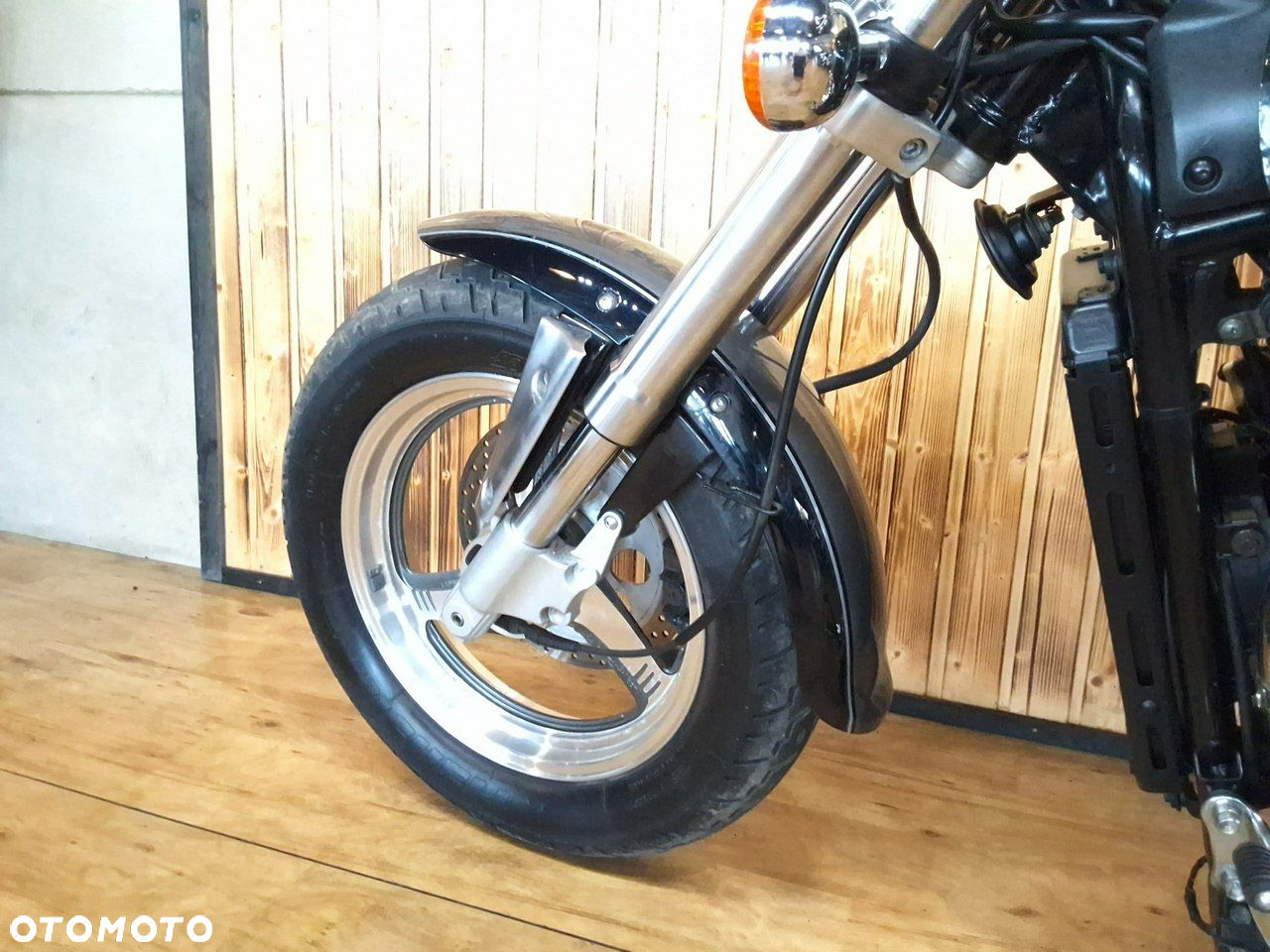 Suzuki Marauder - 13