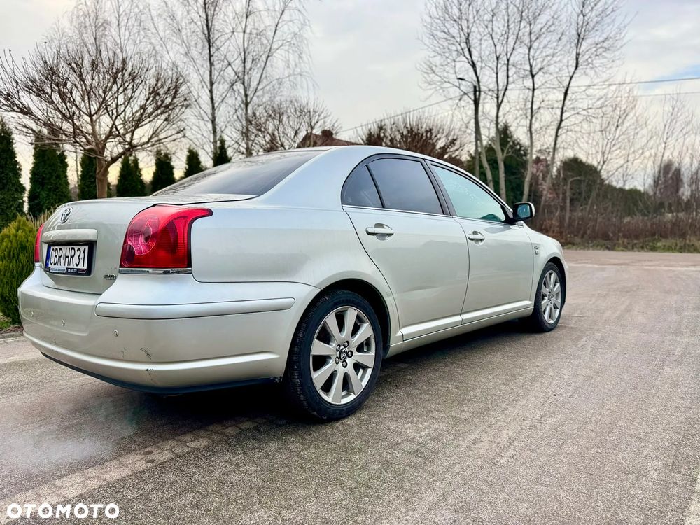Toyota Avensis 2.0 D-4D Prestige - 3