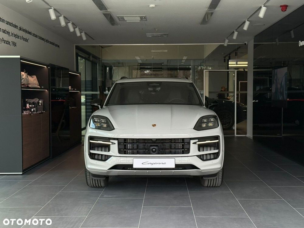 Porsche Cayenne - 2