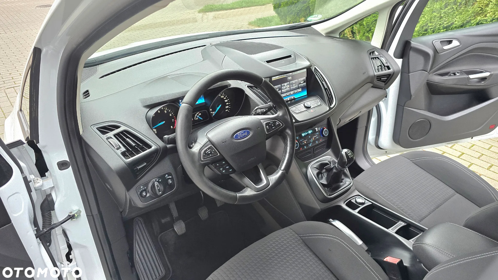 Ford C-MAX 1.6 Ti-VCT Titanium - 24
