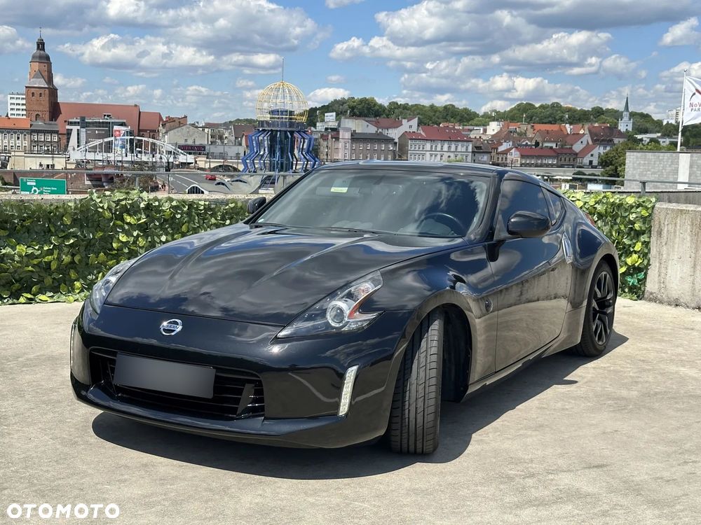 Nissan 370 Z Black Edition - 1