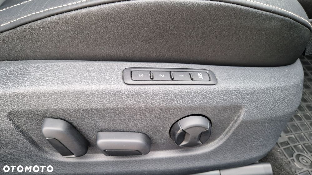 Skoda Superb 2.0 TSI 4x4 L&K DSG - 27