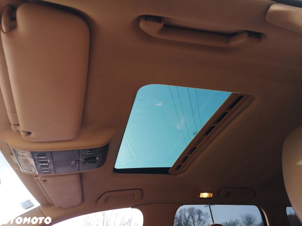 Porsche Cayenne - 28