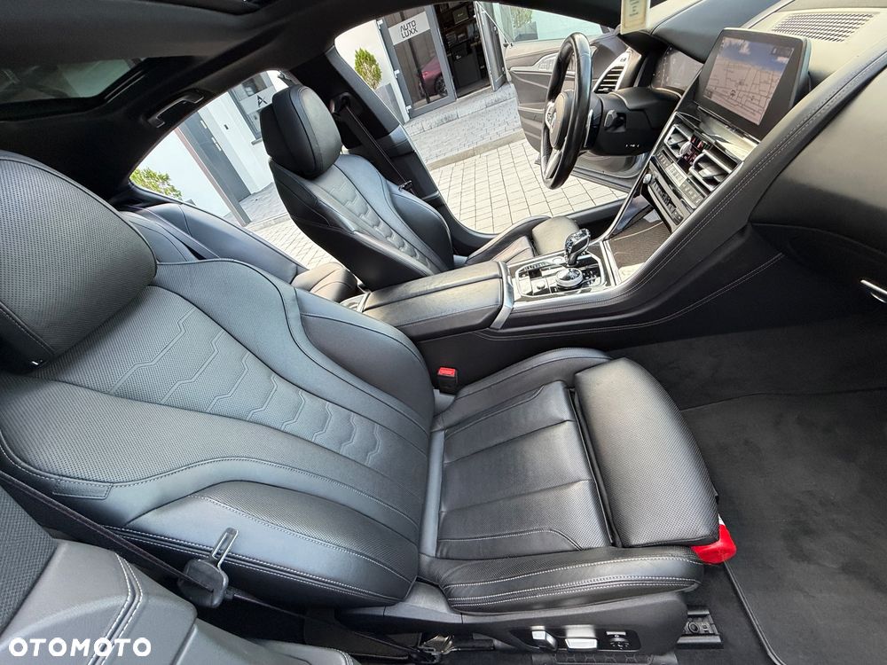 BMW Seria 8 840i xDrive - 26