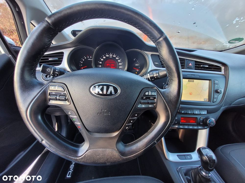 Kia Ceed 1.6 CRDi L - 9