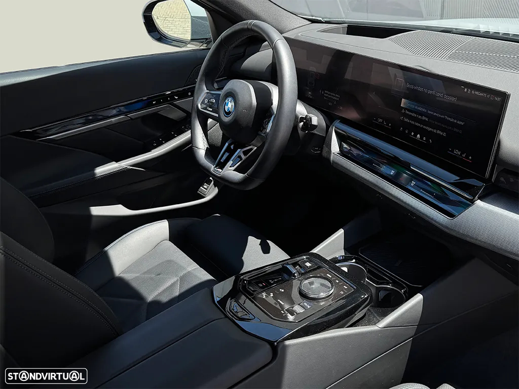 BMW i5 eDrive40 Pack Desportivo M - 8