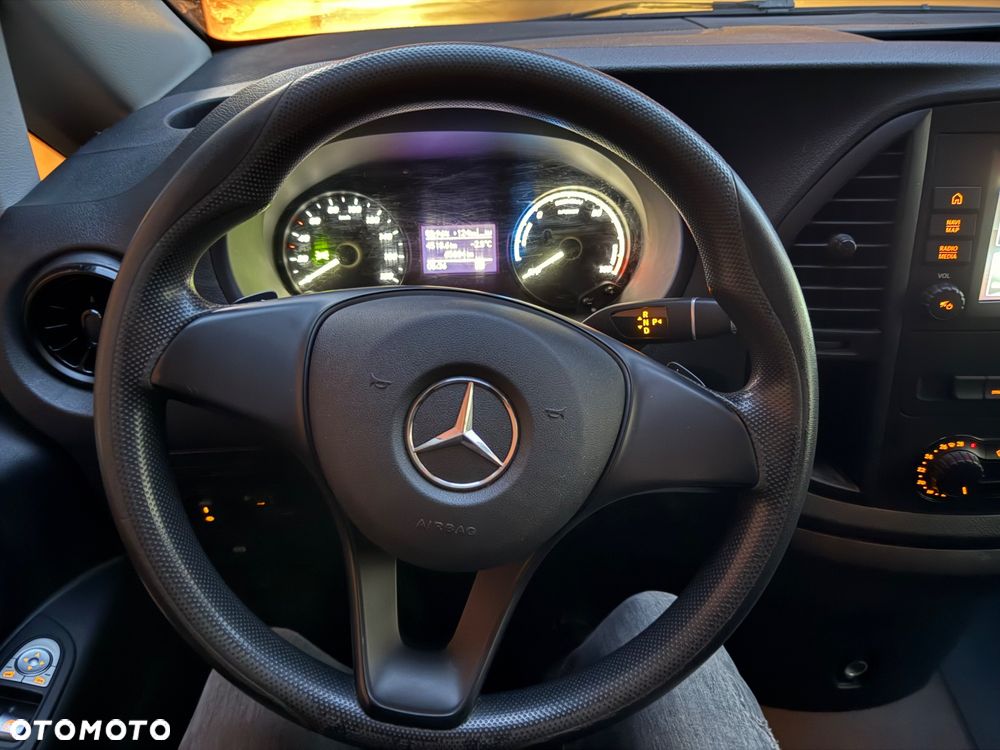 Mercedes-Benz eVito - 19