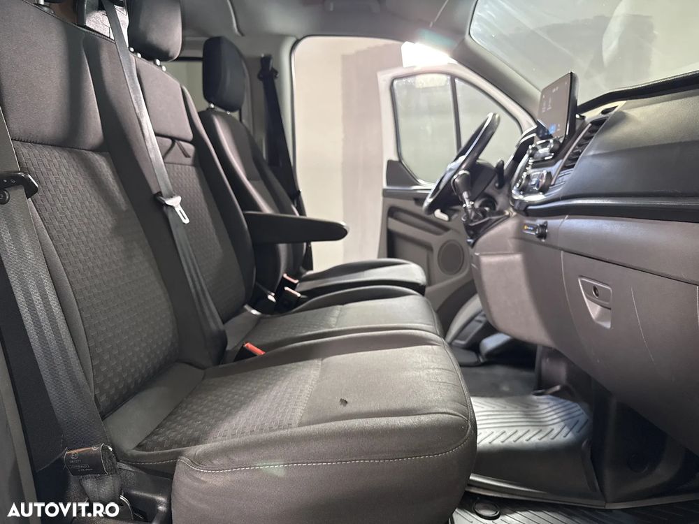 Ford Tourneo - 12