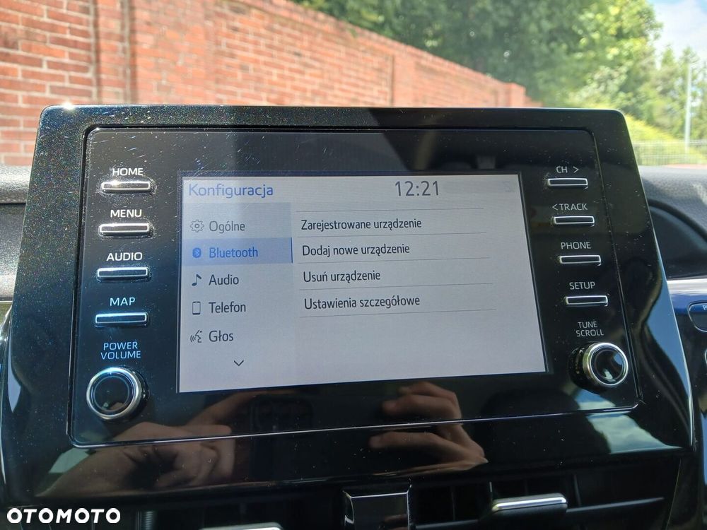 Toyota Camry - 17