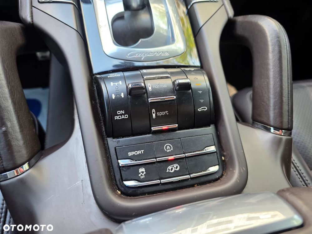 Porsche Cayenne GTS Tiptronic S - 16