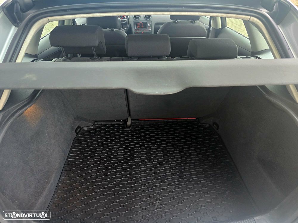 Audi A3 Sportback 1.6 TDI Attraction Business Line - 15