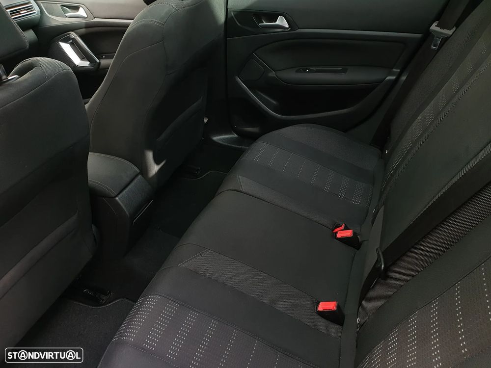 Peugeot 308 SW BlueHDi 120 Stop & Start Style - 22