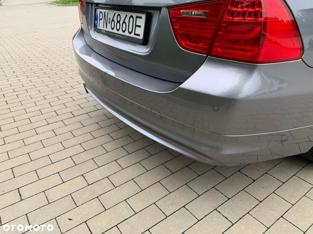 BMW Seria 3 318i - 30