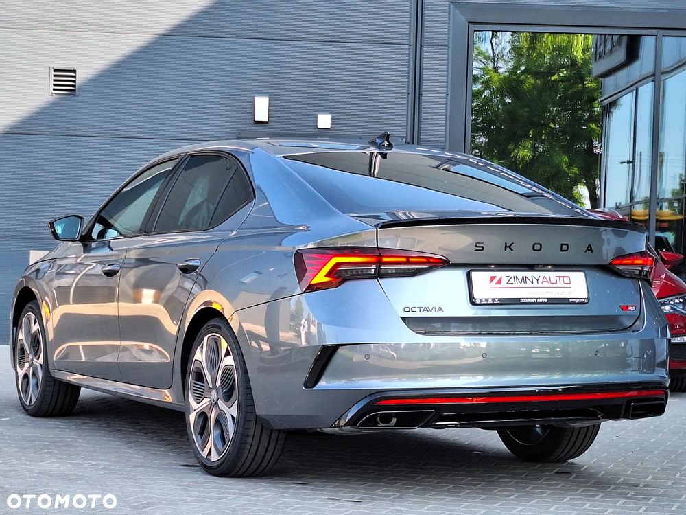 Skoda Octavia 2.0 TSI RS DSG - 6