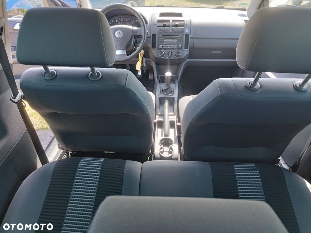 Volkswagen Polo - 22