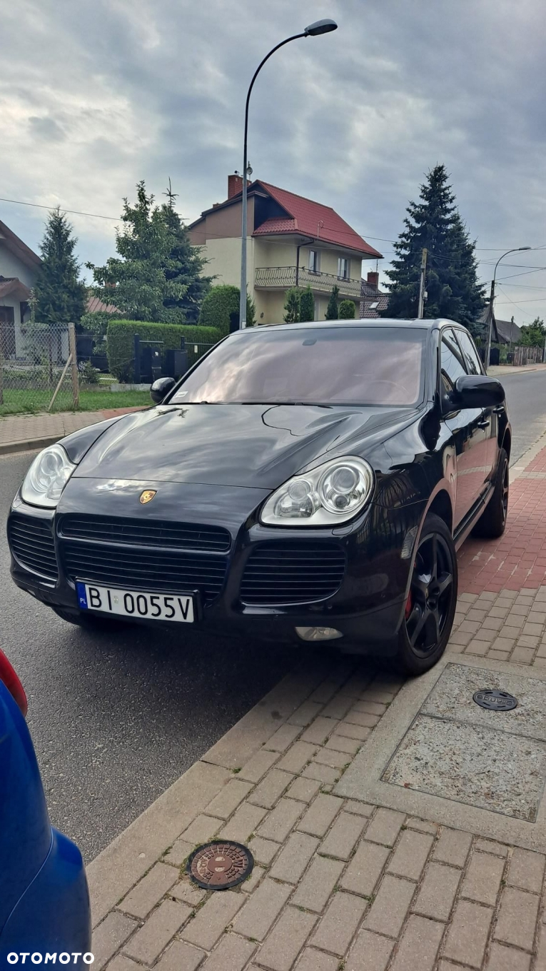 Porsche Cayenne Turbo Tiptronic S - 24