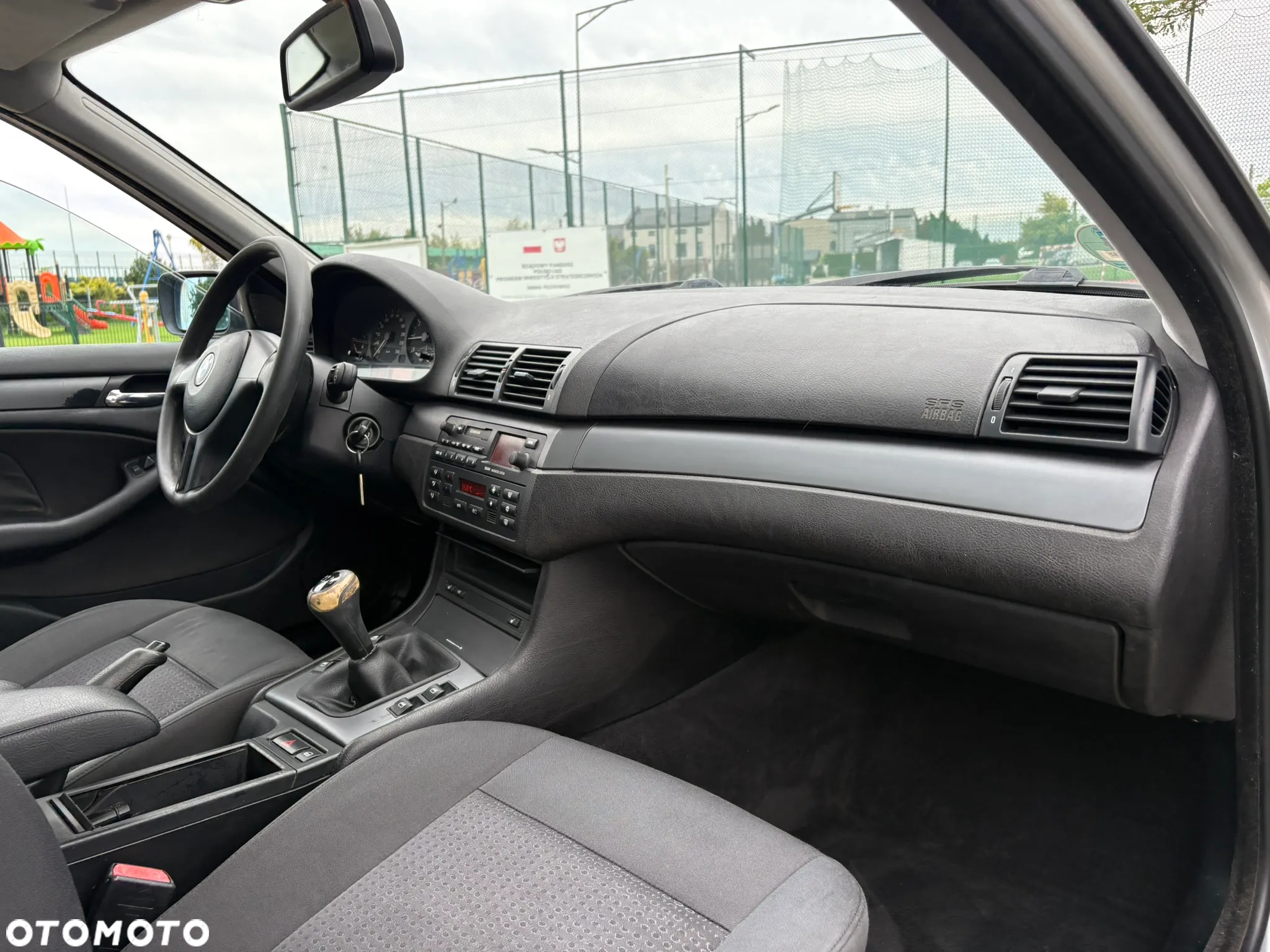 BMW Seria 3 318i - 12