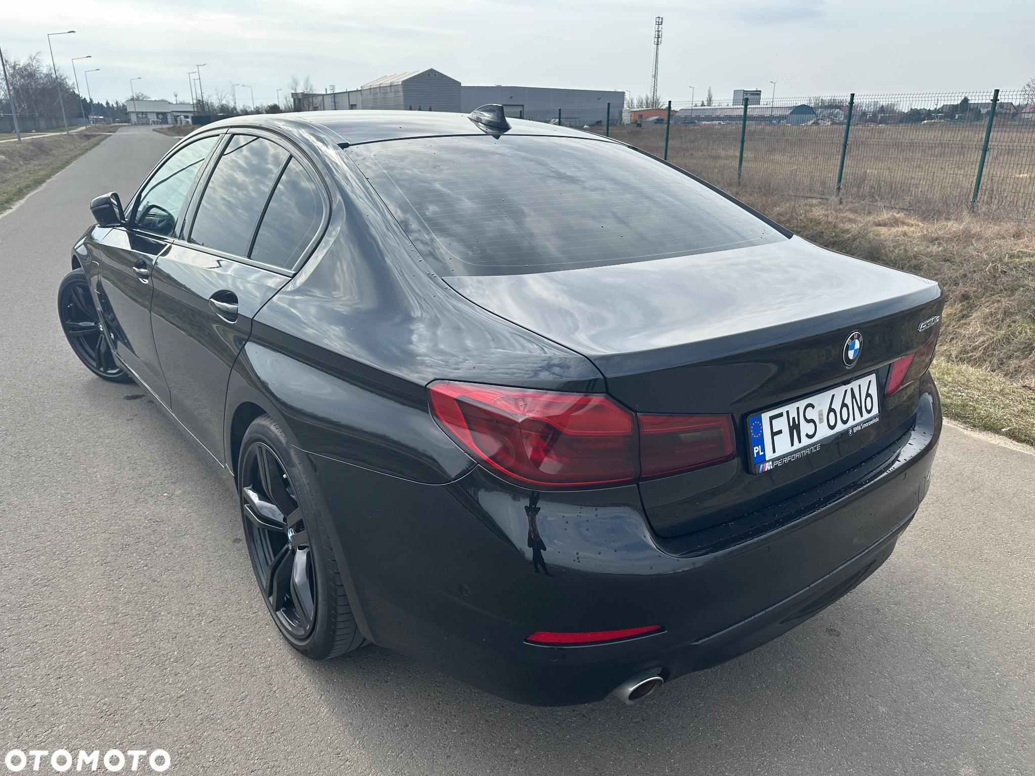 BMW Seria 5 530e Luxury Line - 11