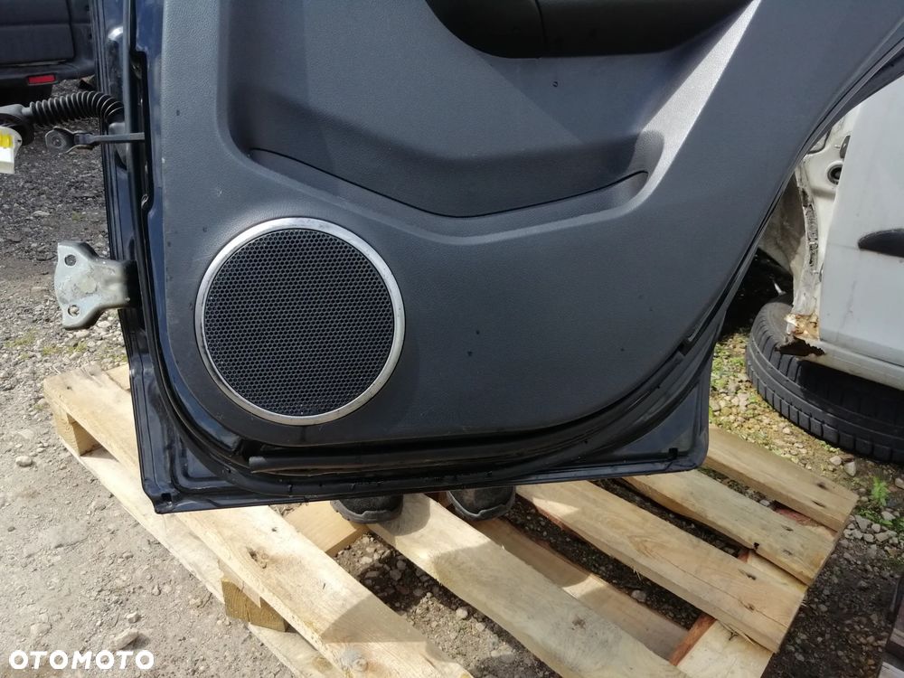 Chevrolet Captiva C100 drzwi kompletne kod lakieru 19U Black Mica bez korozji EU - 31
