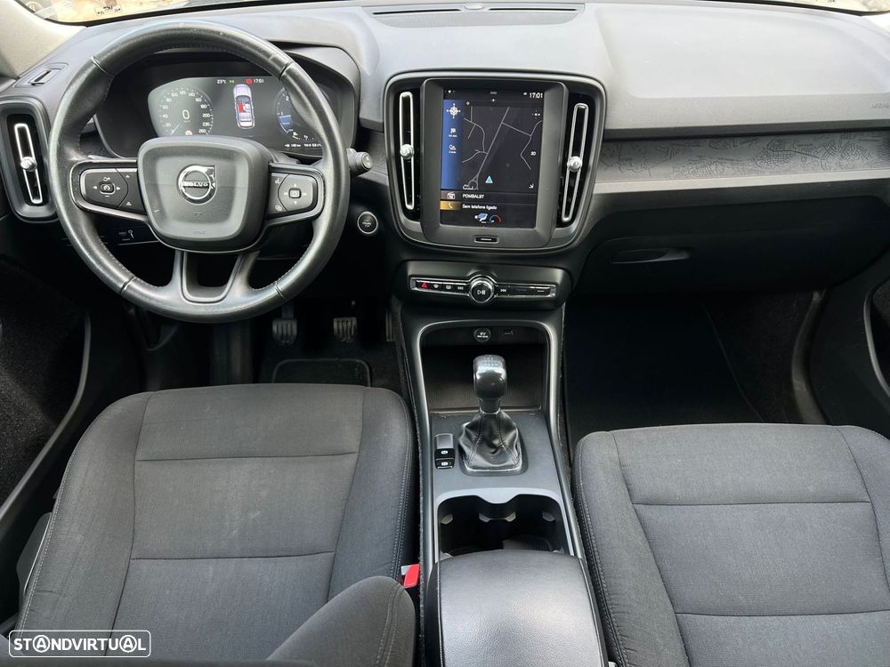 Volvo XC 40 2.0 D3 Momentum - 10