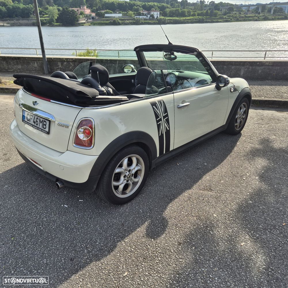MINI Cabrio - 4
