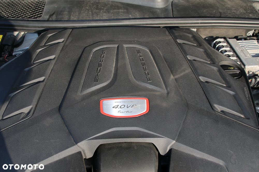 Porsche Cayenne - 22
