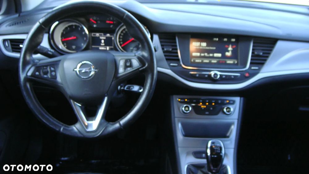 Opel Astra 1.4 T Dynamic - 12