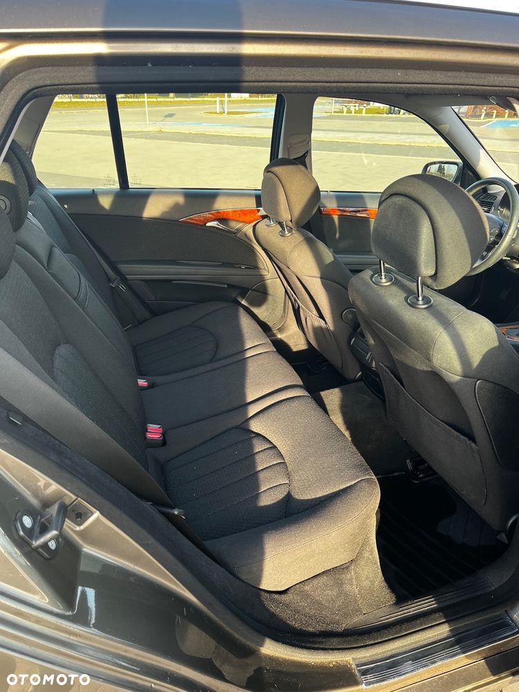 Mercedes-Benz Klasa E 350 Elegance - 21