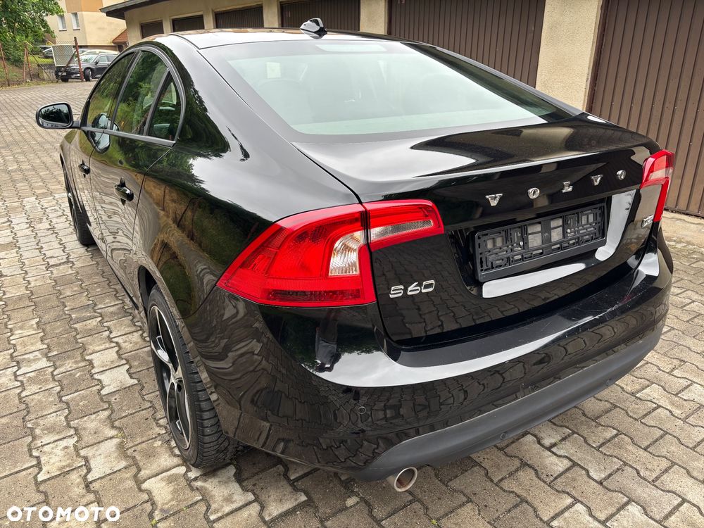 Volvo S60 D3 Drive-E Momentum - 13